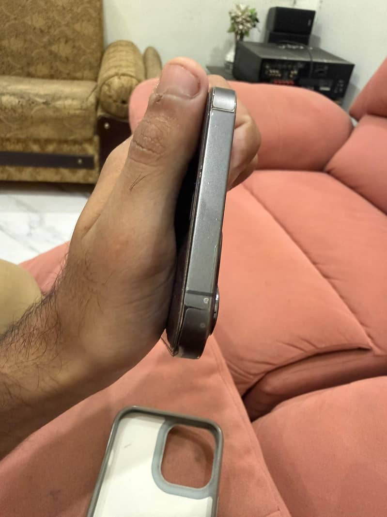 Apple iPhone 12 Pro Max 3