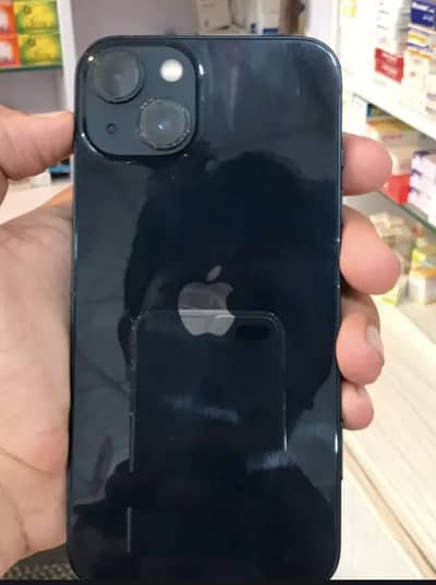 Apple iPhone 13