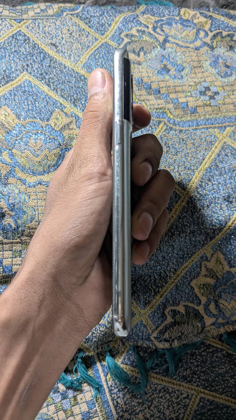 One Plus 10T 5