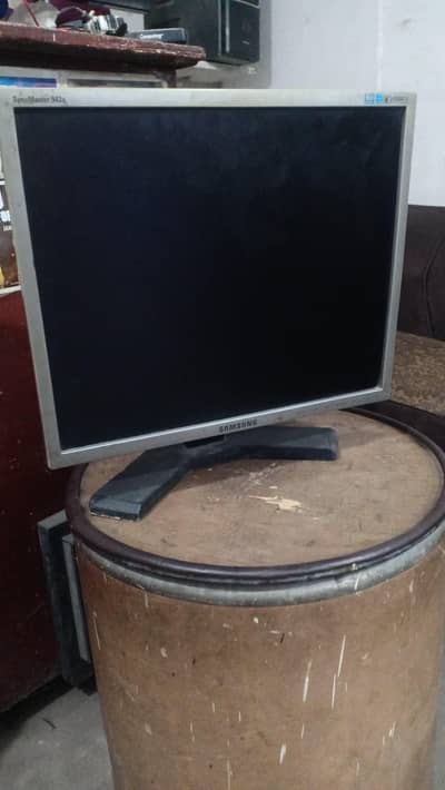 19 inch lcd Samsung
