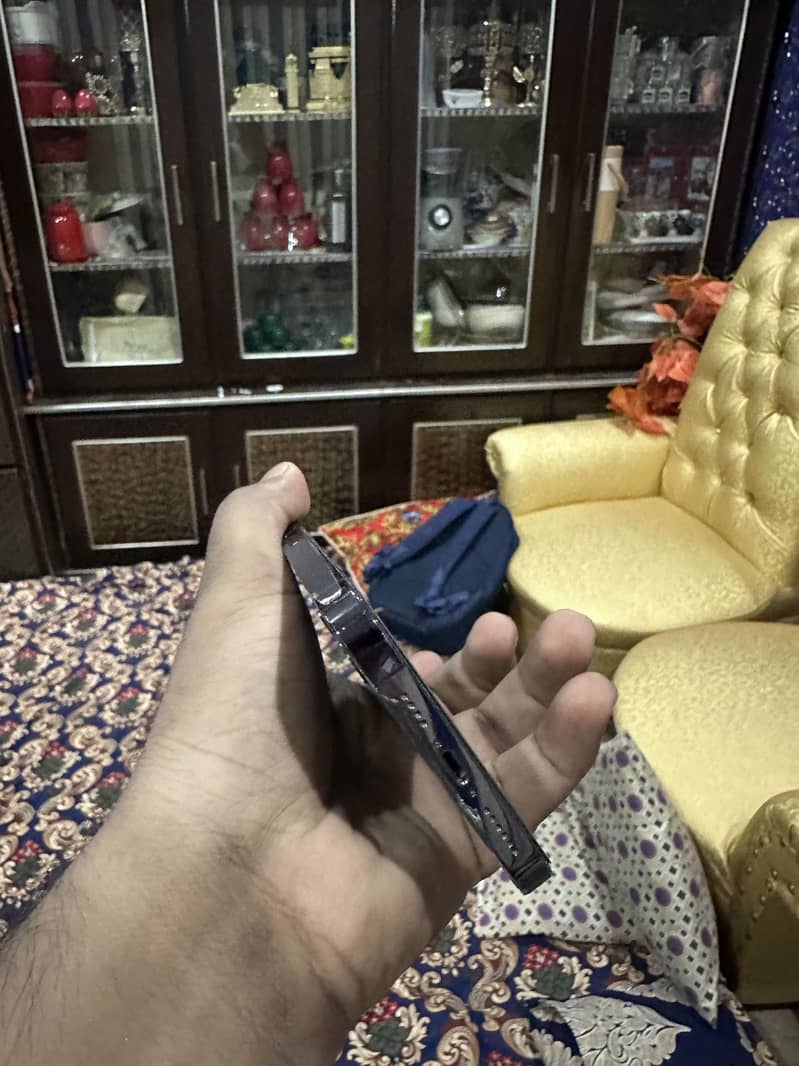 IPHONE 14 pro max 5