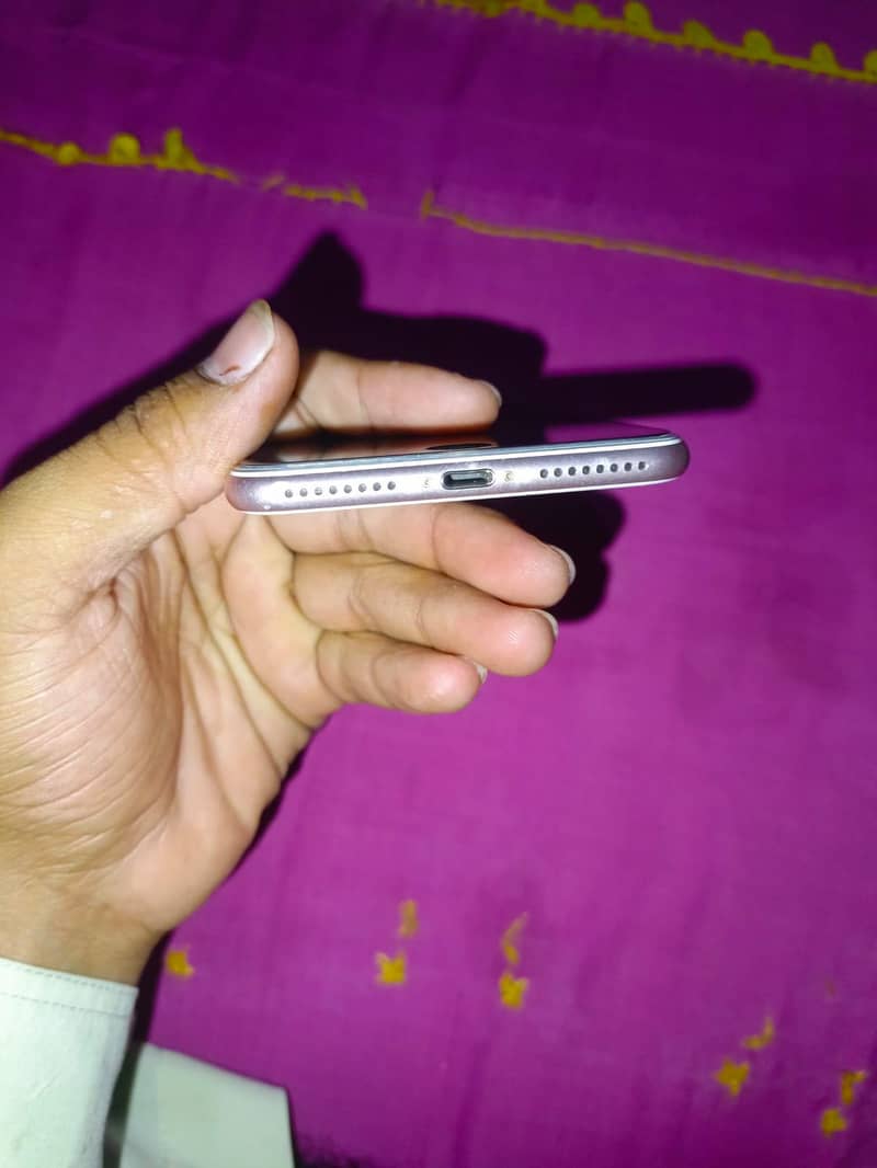 Apple iPhone 7 Plus 7
