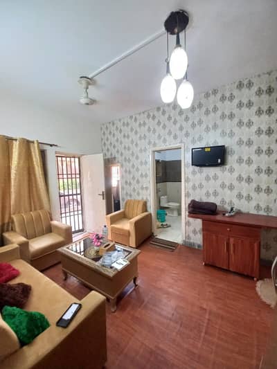 G11PHA FULLY FURNISHED FLAT FOR RENT GROUND FLOOR GOOD LOCTION