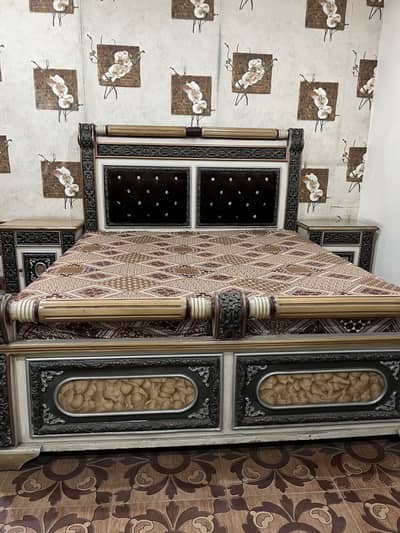 Bed set is for sale