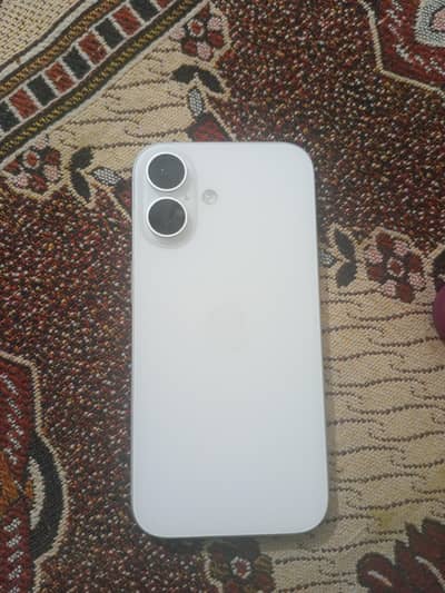 Apple iPhone 16