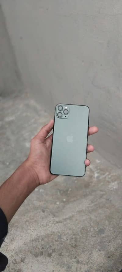 I PHONE 11 PRO MAX EXCHANGE POSSIBLE