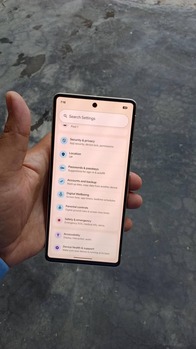 Google Pixel 7 4