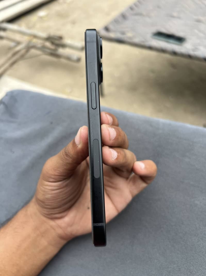 Apple iPhone 15 1