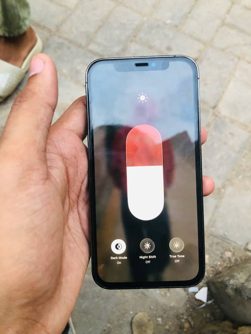 Apple iPhone 12 pro 1