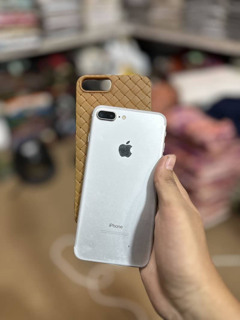 iPhone 7 Plus 128 PTA 0
