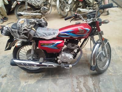 Selling Honda 125 2024 Registered 2026