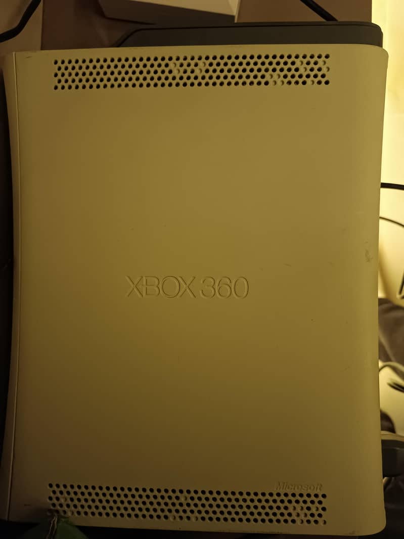 Xbox 360 Console with Wireless Controller | Fully Working 5