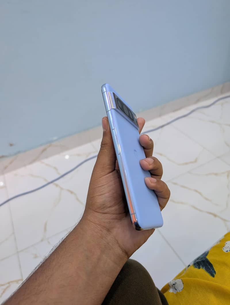 Google Pixel 8 Pro(official) 3