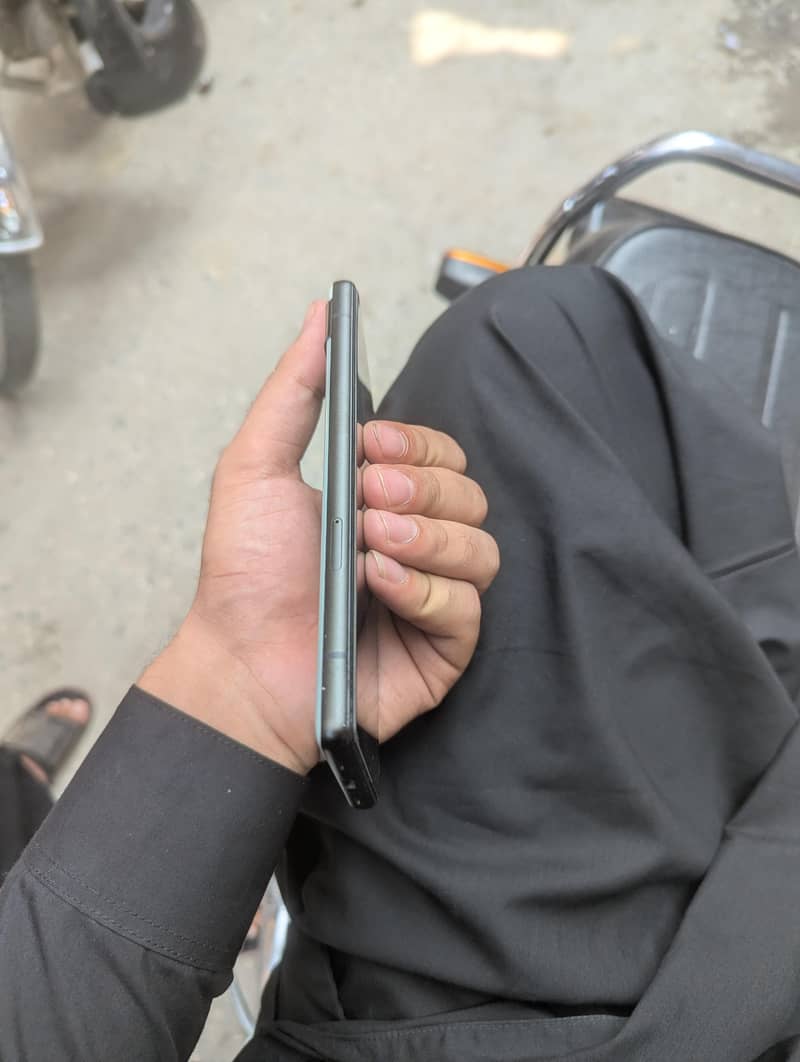 Google Pixel 6a 3