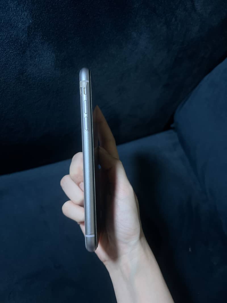 Apple iPhone 11 2