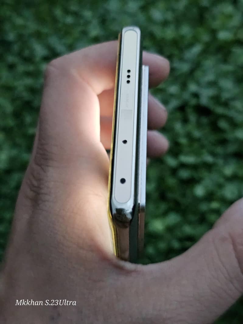 Infinix Note 40 Pro 3