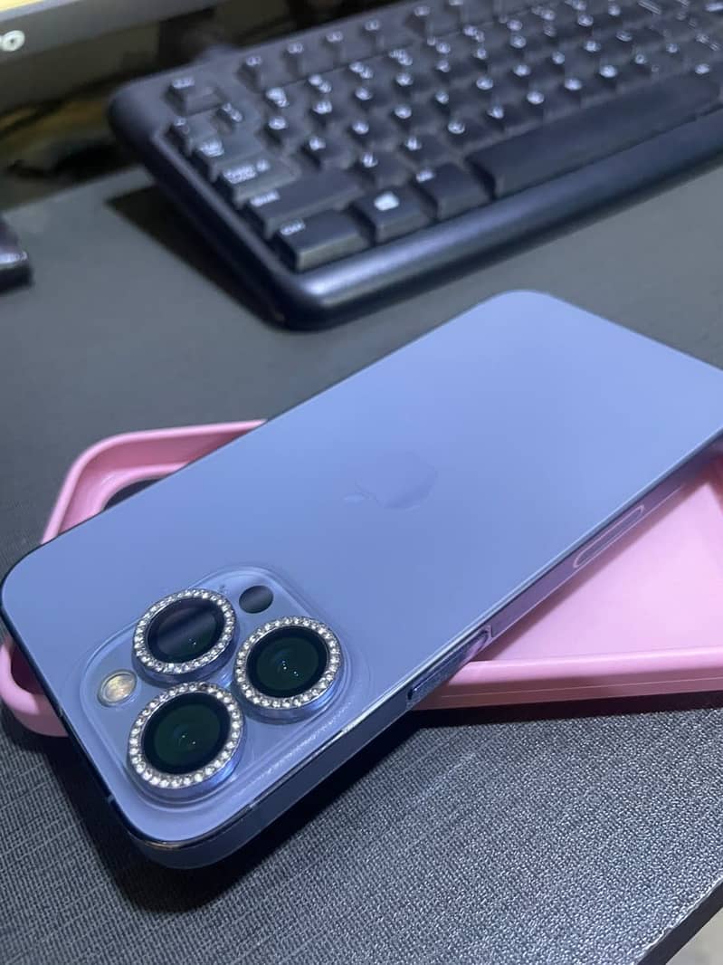 Apple iPhone 13 Pro 1