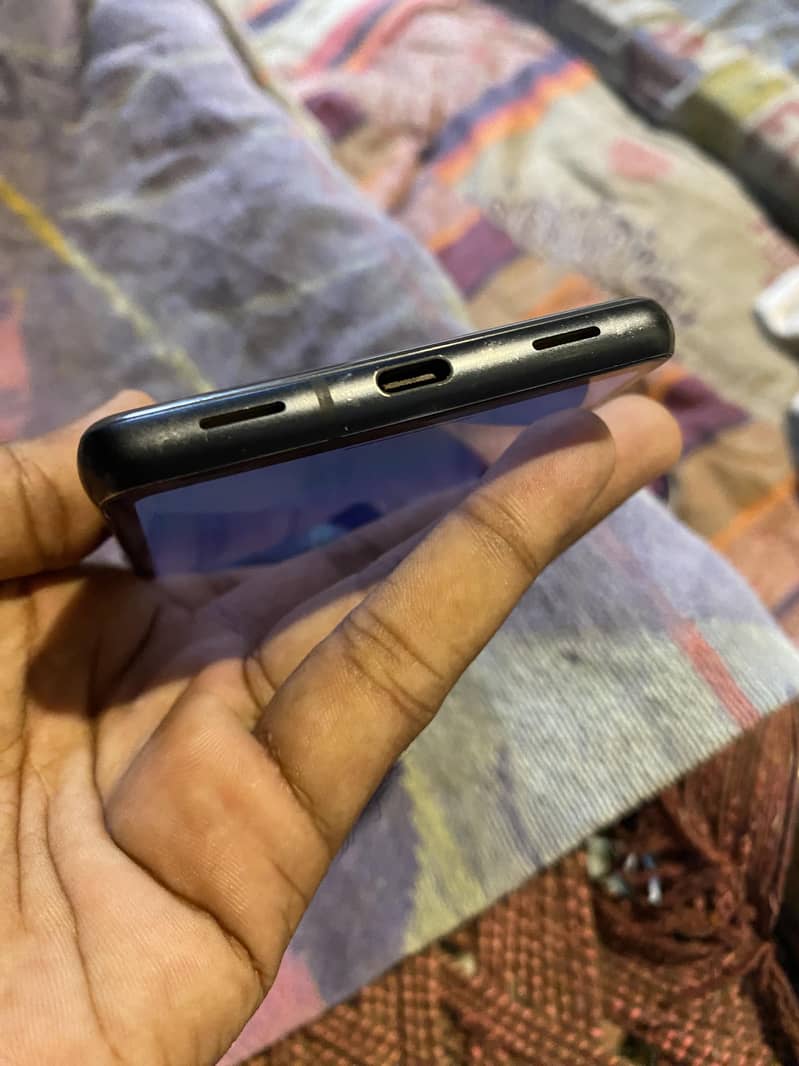 Google Pixel 7a 3