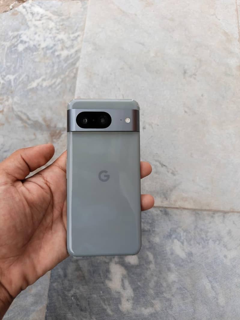 Google Pixel 8 3
