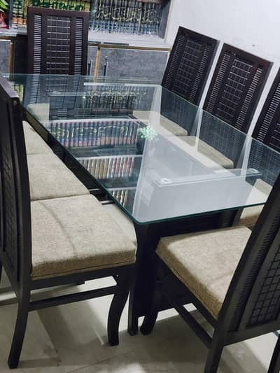 dining table new condition