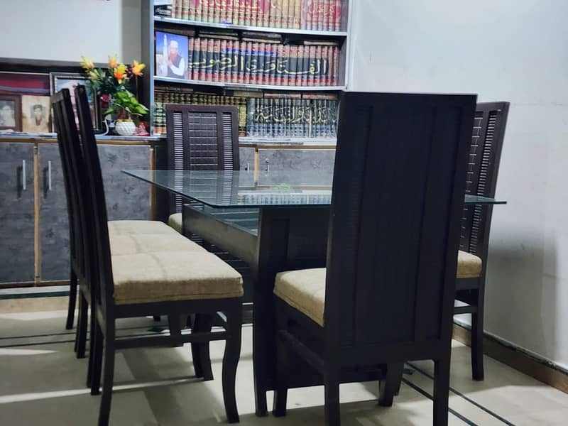 dining table new condition 4