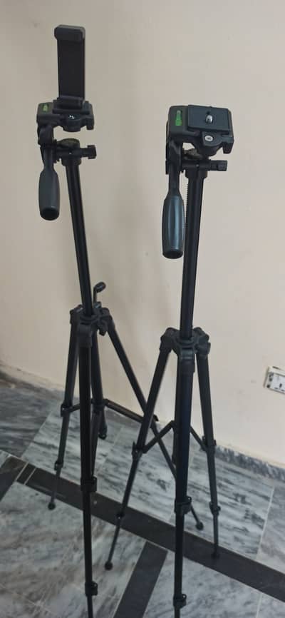 Tripod Stand Available With Mobile Holder Box Packed