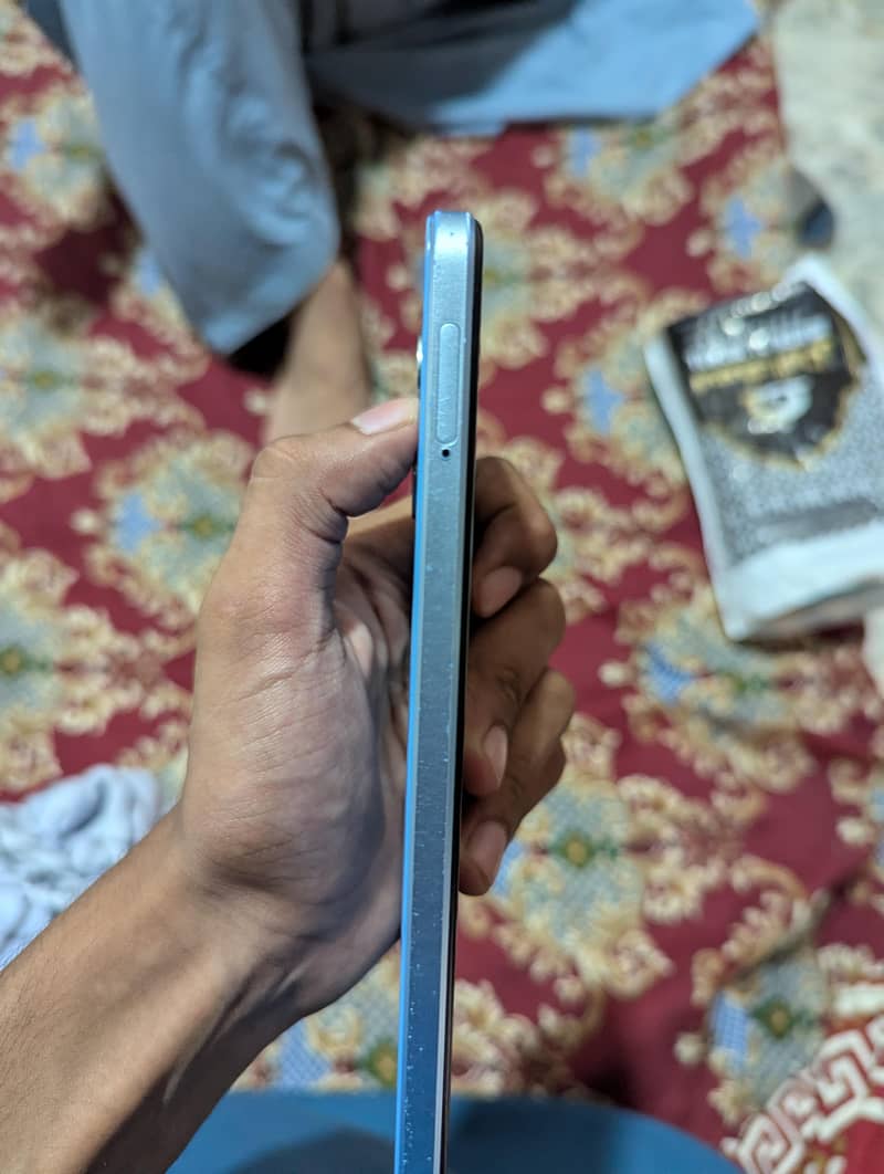OPPO A17 4
