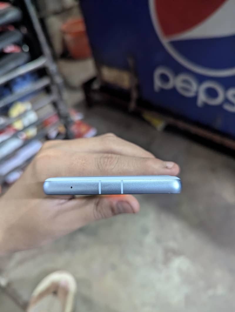 Google Pixel 7a 3