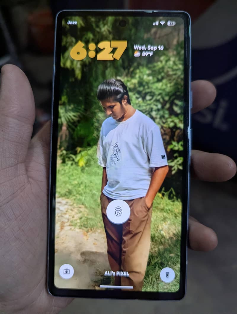 Google Pixel 7a 5