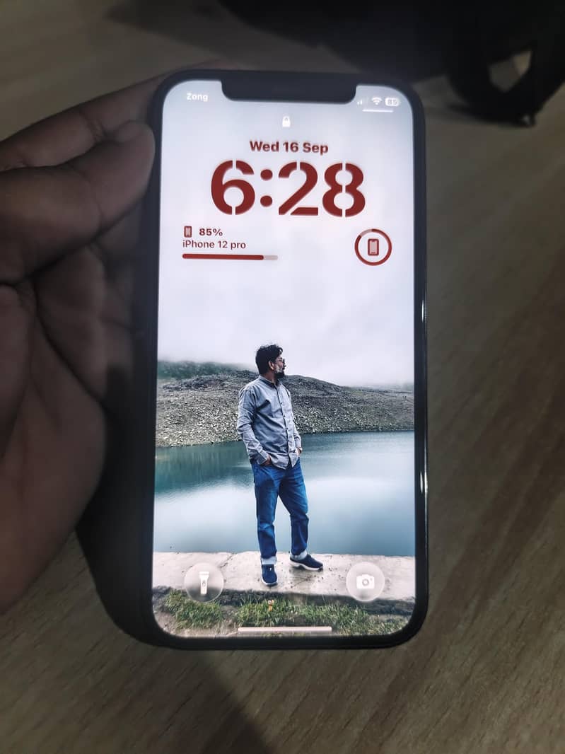 Apple iPhone 12 Pro 1