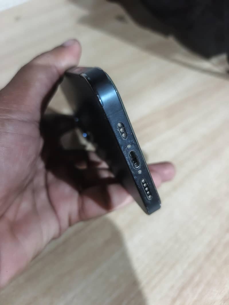 Apple iPhone 12 Pro 2