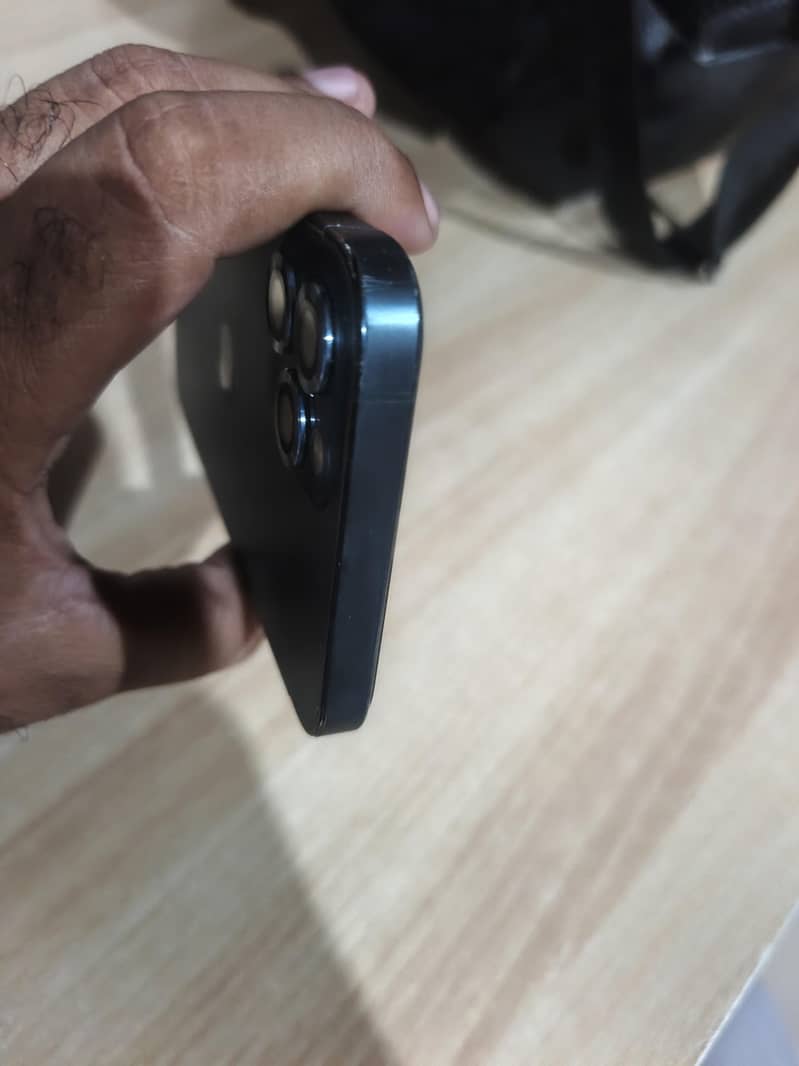 Apple iPhone 12 Pro 6