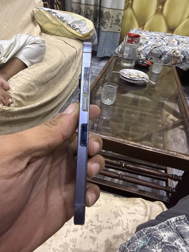 Apple iPhone 13 Pro 0