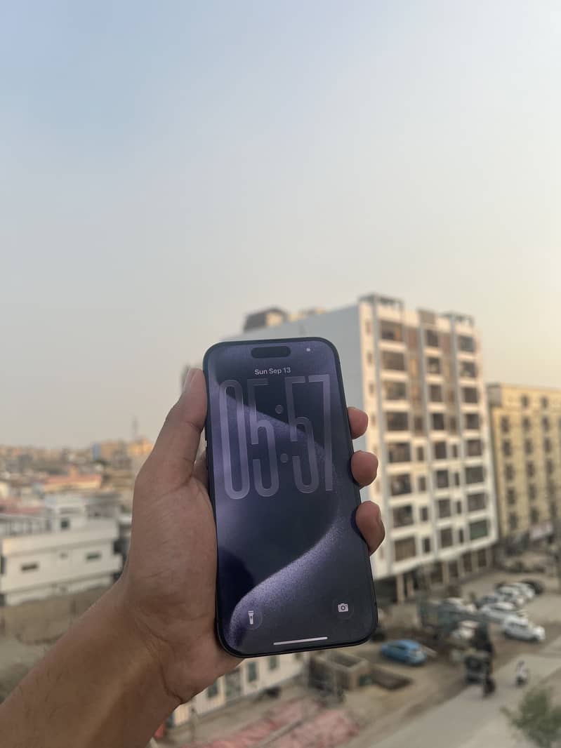 Apple iPhone 15 Pro 1