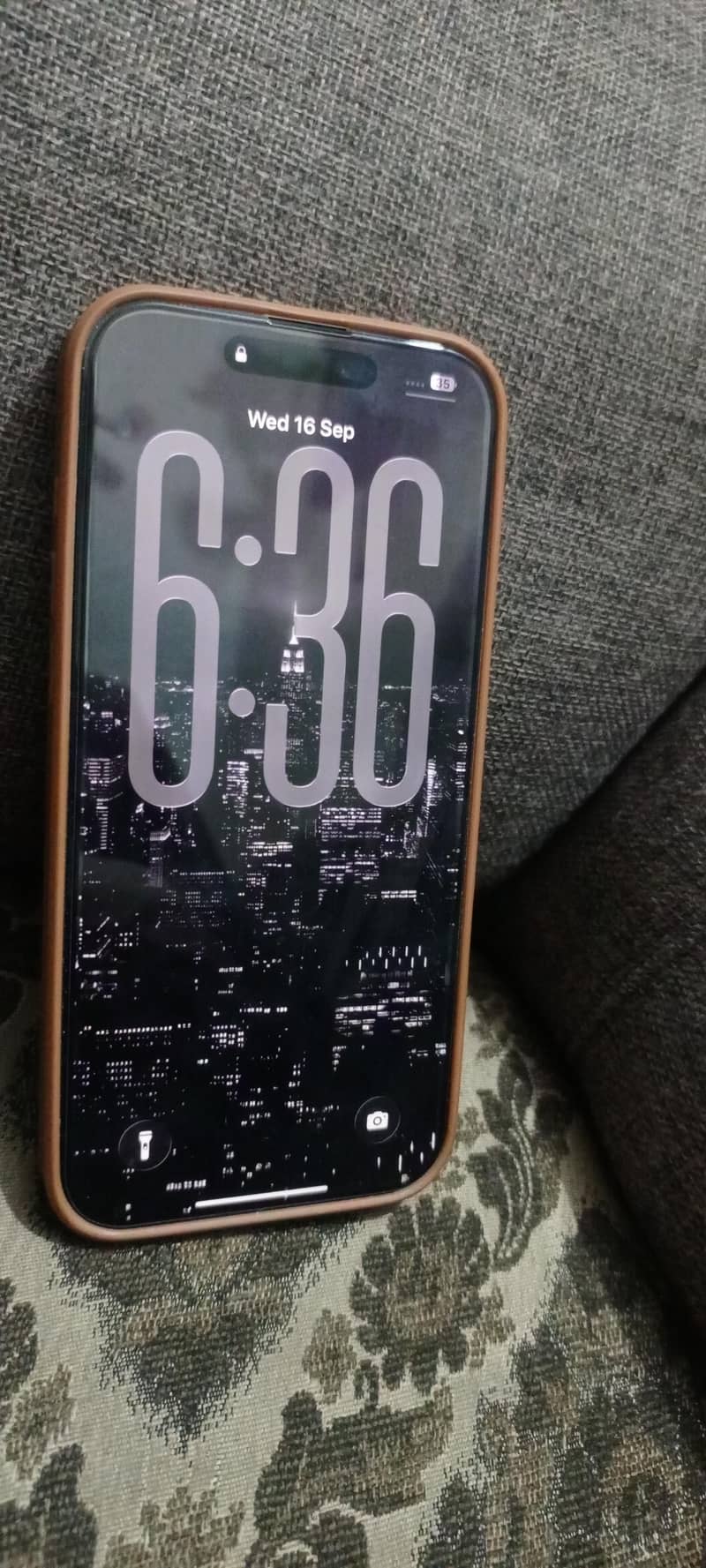 Apple iPhone 16 Pro Max 0