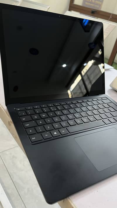 Microsoft Surface 3 i5 | 10th Gen 16/256 2K Touch