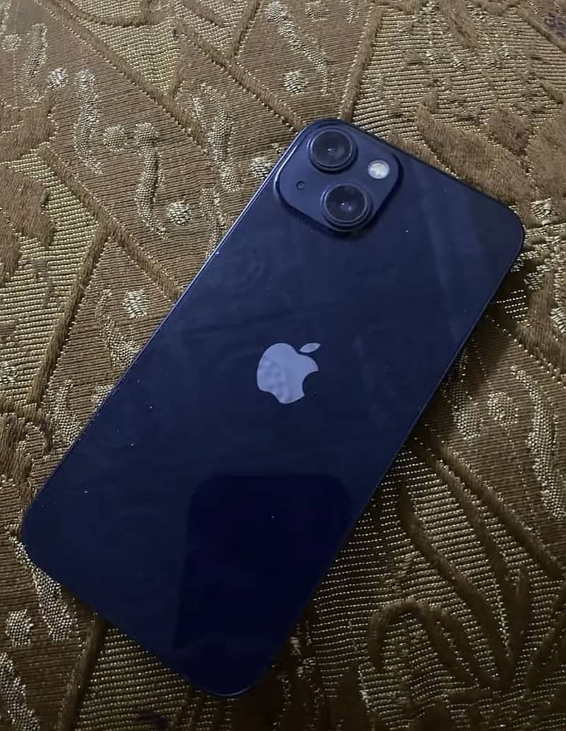 Apple iPhone 13 1