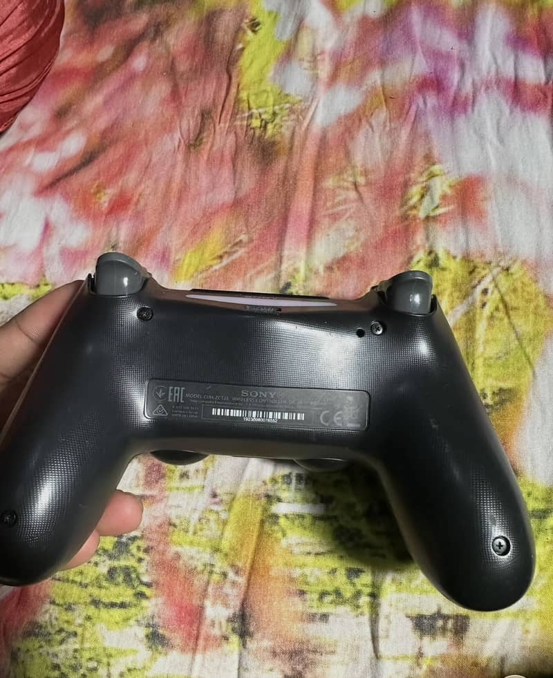 original ps4 controller 2nd gen 1