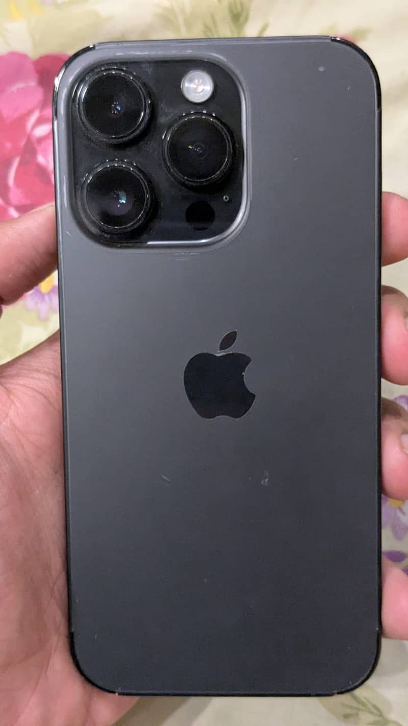 Apple iPhone 14 Pro 3