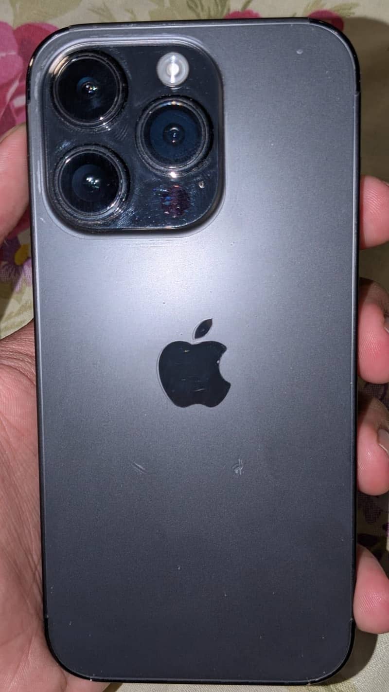Apple iPhone 14 Pro 4
