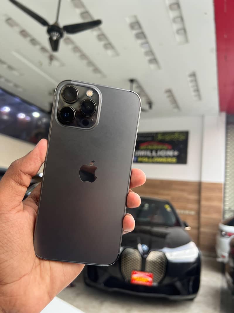 Apple iPhone 13 Pro Max 8