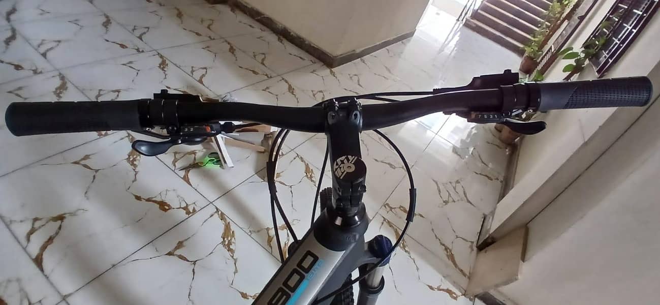 TRINX Q800 0
