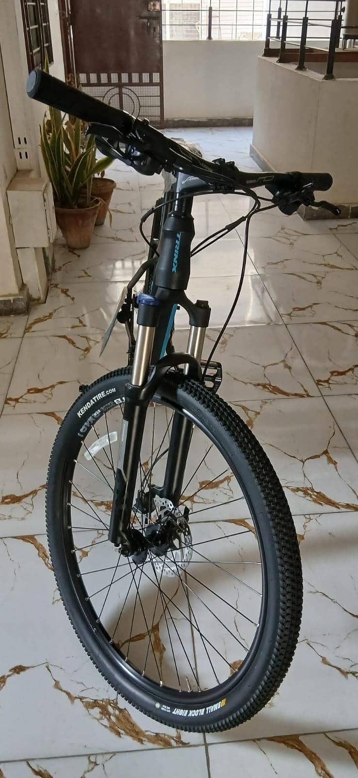TRINX Q800 3