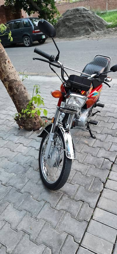 Honda CG 125 2025 | 17,000 KM | 9/10 Condition | Red | Genuine
