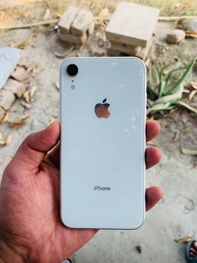 Iphone XR 64gb  Non Pta Sim Working