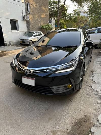 Toyota Corolla Altis Grande 1.8 2019 Model