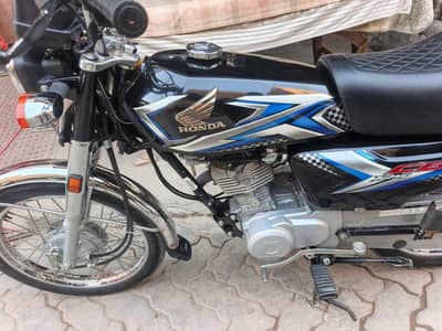 Honda 125 aren't sail new bike all dacomunt mukaml 03153855975