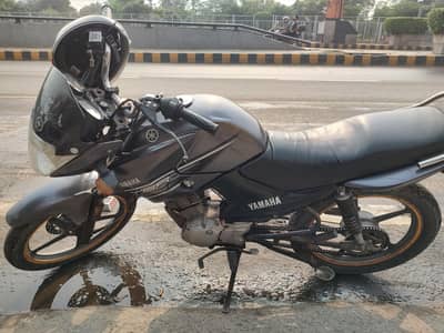 Yamaha YBR 2016 for sale working perfectly need a bit maintenance.