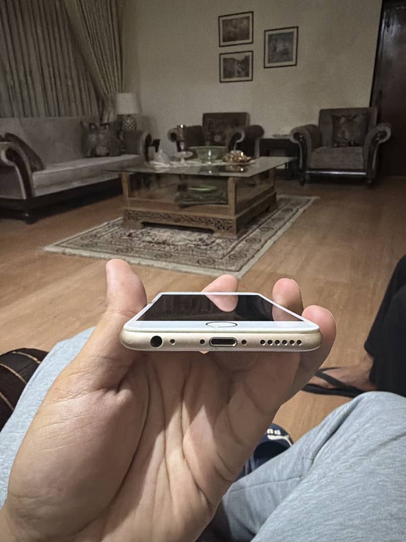 Apple iPhone 6 4