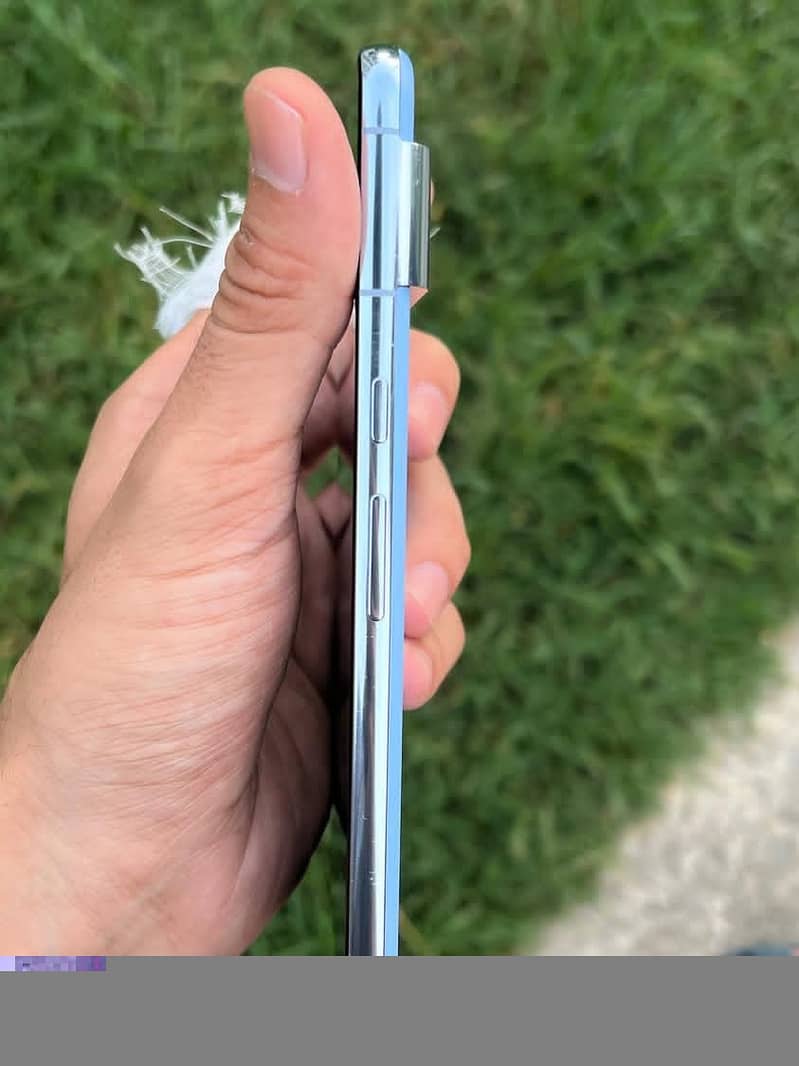 Google Pixel 8 Pro 7